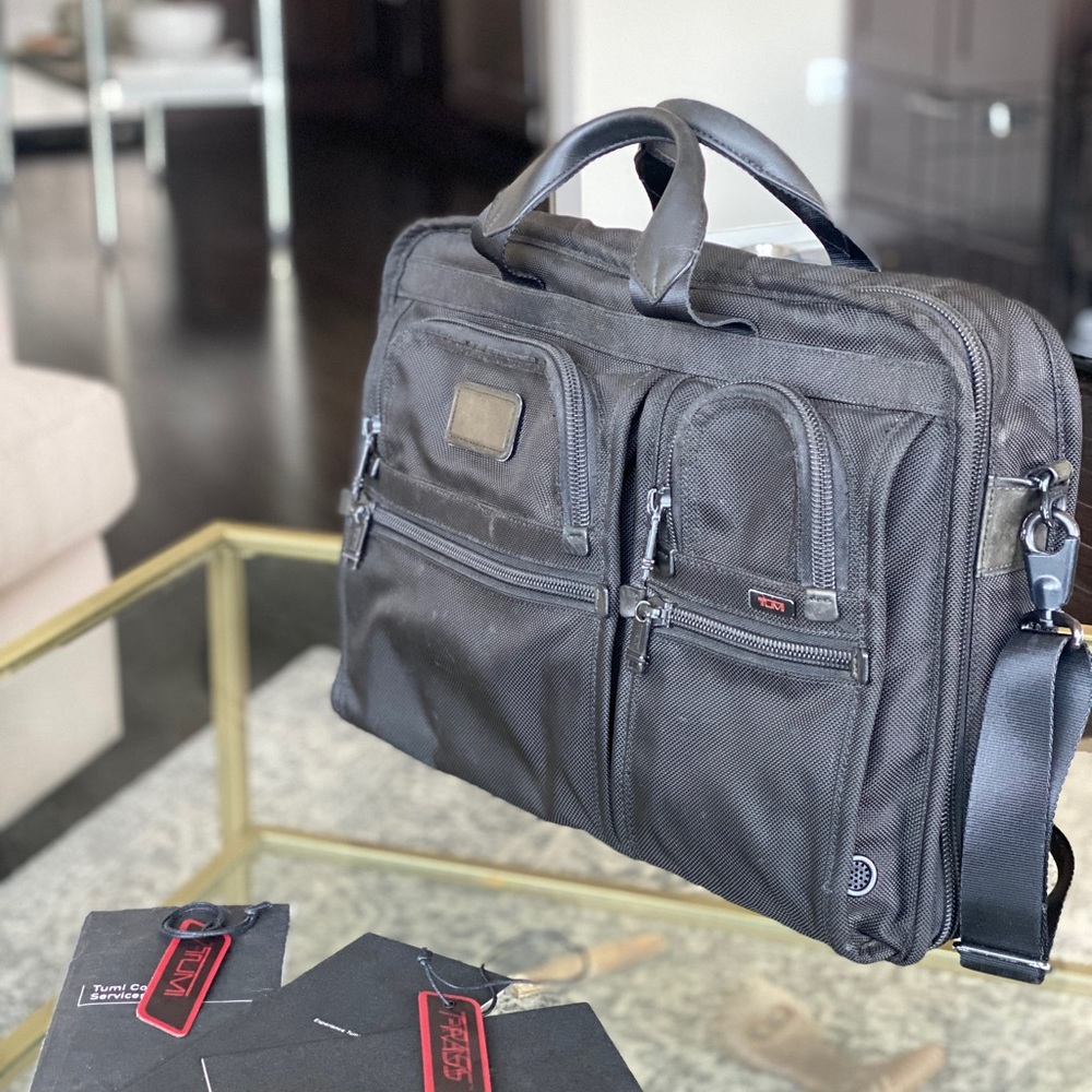 Tumi Alpha 2 Shoulder Bag